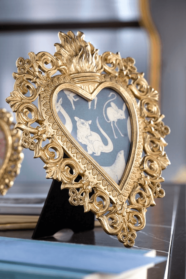 Henriette – Cornice Heart Oro 